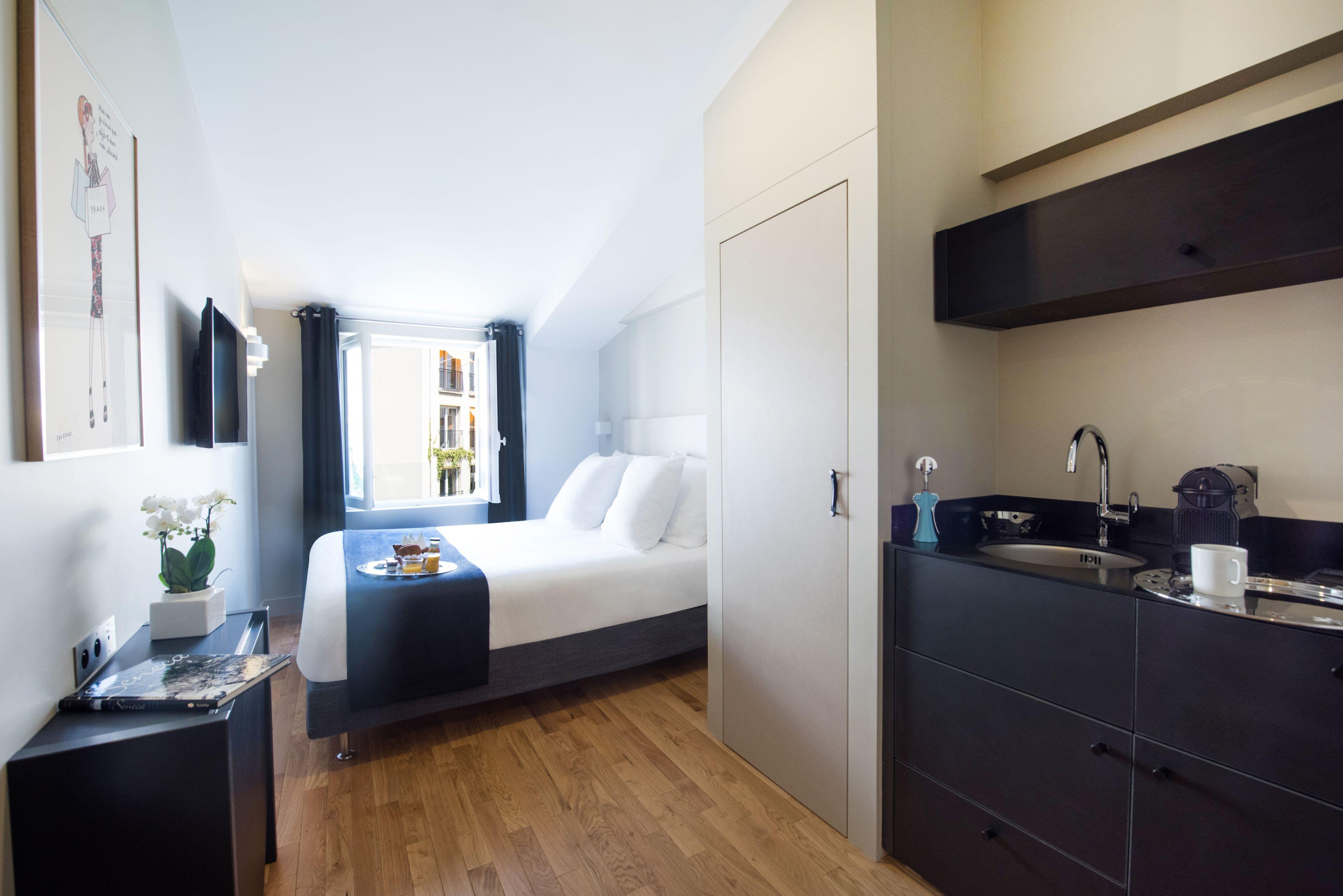 Helzear Etoile By Esteem Hotel 4*