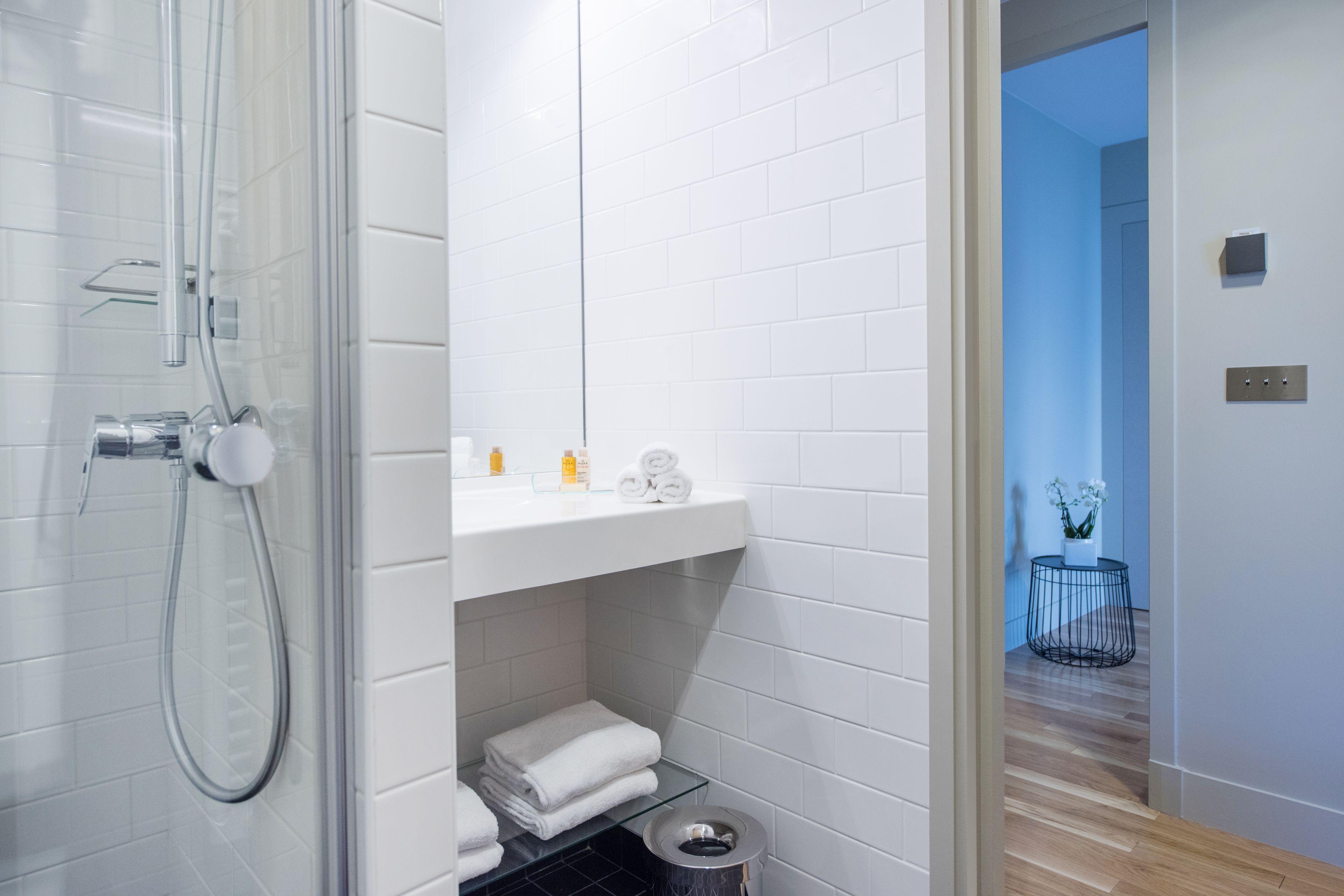 Helzear Etoile Paris